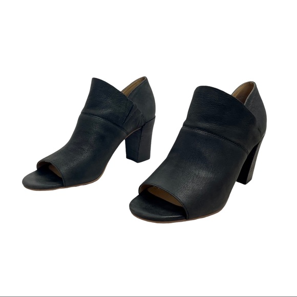 Me Too Women's Adam Tucker Black Leather McKenna Heel Sandal Bootie Size 6.5 - Picture 2 of 14